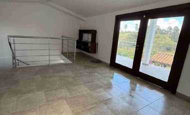 SE ARRIENDA FINCA EN LA VIA MARINILLA-SANTUARIO