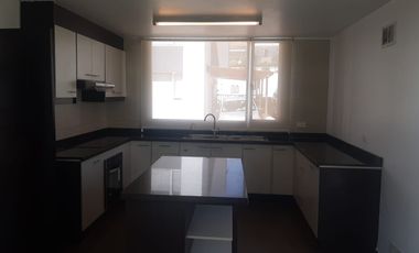 ARMENIA, vendo casa con terreno en conjunto, 3 dormitorios, 2 estacionamientos, seguridad extrema