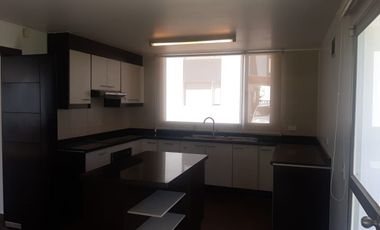 ARMENIA, vendo casa con terreno en conjunto, 3 dormitorios, 2 estacionamientos, seguridad extrema