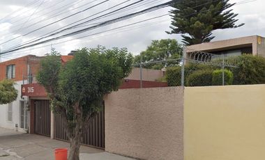 VENTA DE CASA EN COLONIA LAS AGUILAS 3a SECC, SAN LUIS POTOSI.
