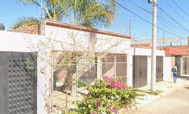 CASA DE OPORTUNIDAD EN VENTA ZONA DE PASEOS DE AGUASCALIENTES