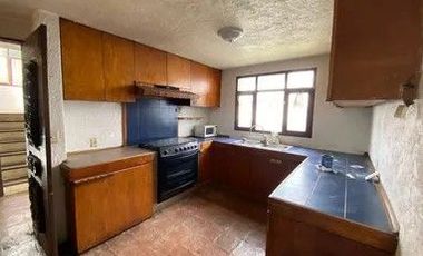 Casa en Renta en calle Colorines, San Bartolo Ameyalco, Alvaro Obregon, CDMX