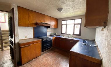 Casa en Renta en calle Colorines, San Bartolo Ameyalco, Alvaro Obregon, CDMX