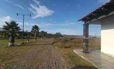 Hermoso terreno campestre