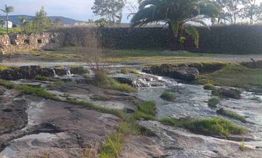 Hermoso terreno campestre