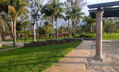 Hermoso terreno campestre