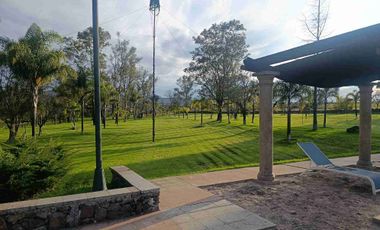 Hermoso terreno campestre