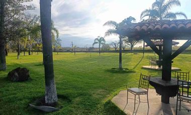 Hermoso terreno campestre