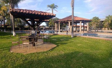 Hermoso terreno campestre