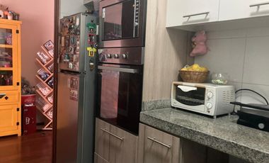 OPORTUNIDAD !! DEPARTAMENTO EN EDIFICIO SANDERS CON VISTAS AL RIO !!