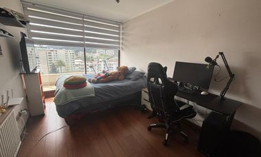 OPORTUNIDAD !! DEPARTAMENTO EN EDIFICIO SANDERS CON VISTAS AL RIO !!