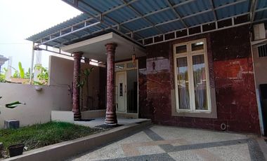 Corner House for Sale – 300m² Land in the Heart of Slawi City, Tegal