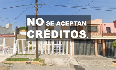 EXCELENTE CASA EN VENTA Y EN PROMOCION HASTA EL MES DE DICIEMBRE UBICADO EN NOGAL 67 VALLE D LOS PINOS TLALNEPANTLA EDO DE MEXICO