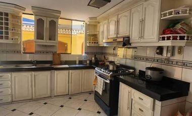 🏡 ALQUILER DE AMPLIA CASA – URB. MARINOS ANTARES, SMP