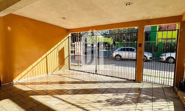 CASA EN VENTA, FRACC LOS PROFESIONALES, SALAMANCA GTO