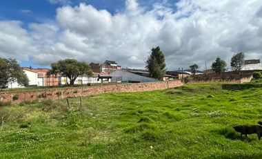 SE VENDE LOTE CON USO MULTIFAMILIAR EN EL BARRIO JORDAN