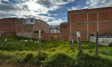 SE VENDE LOTE EN PRADOS DE HUNZA