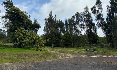 SE VENDE LOTE SOBRE LA DOBLE CALZADA DE TUNJA