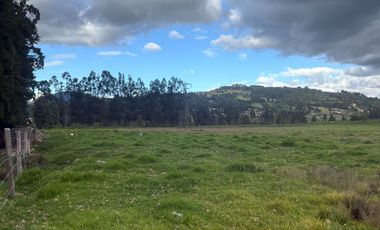 SE VENDE LOTE CERCA AL TERMINAL DE TRANSPORTE DE DUITAMA