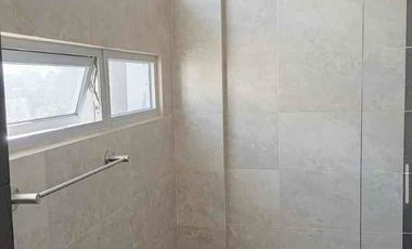 Casa en Venta en Tumbaco, 3 dormitorios, jardin, piscina