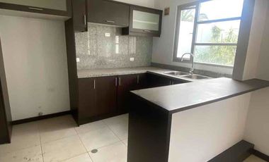 Casa en Venta en Tumbaco, 3 dormitorios, jardin, piscina