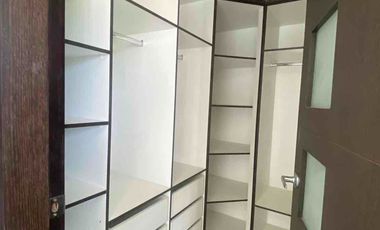 Casa en Venta en Tumbaco, 3 dormitorios, jardin, piscina