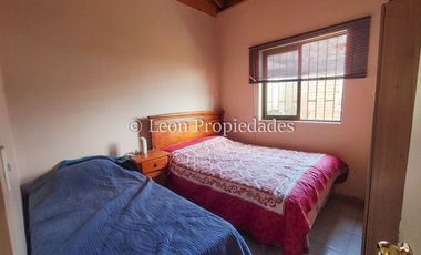 Leon Propiedades vende Parcela con casa en El Pangal, sector Alhué, Curacaví.