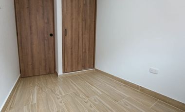 VENDO HERMOSO APARTAMENTO CERCA AL CENTRO COMERCIAL DE LA CUESTA