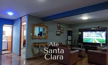 VENTA DE CASA DE 3 PISOS EN SANTA CLARA, ATE