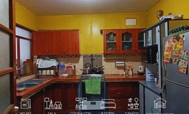 VENTA DE CASA DE 3 PISOS EN SANTA CLARA, ATE