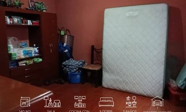 VENTA DE CASA DE 3 PISOS EN SANTA CLARA, ATE