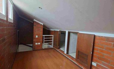 En venta casa esquinera Conjunto cerrado Sendero de Eucaliptos Popayán