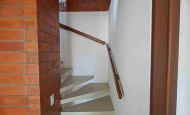 En venta casa esquinera Conjunto cerrado Sendero de Eucaliptos Popayán