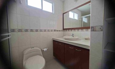 En venta casa esquinera Conjunto cerrado Sendero de Eucaliptos Popayán