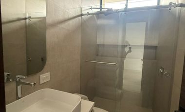 URB. TENIS CLUB CASA DE LUJO EN VENTA