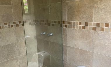 SE VENDE HERMOSA CASA CAMPESTRE EN VILLAVICENCIO