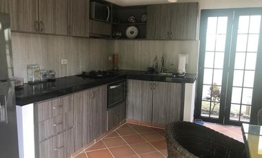 SE VENDE HERMOSA CASA CAMPESTRE EN VILLAVICENCIO