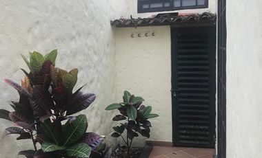 SE VENDE HERMOSA CASA CAMPESTRE EN VILLAVICENCIO