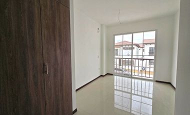 Alquiler de Casa de 2 plantas y 3 Dormitorios de Estreno - Urbanización Terranostra, etapa Bellaterra, Vía a La Costa