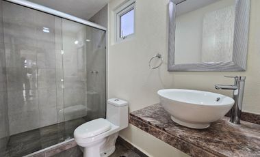 RENTO DEPARTAMENTO FRENTE AL BULEVAR CON VISTAS AL MAR