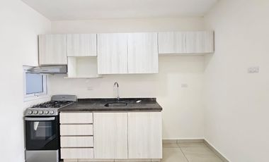 RENTO DEPARTAMENTO FRENTE AL BULEVAR CON VISTAS AL MAR