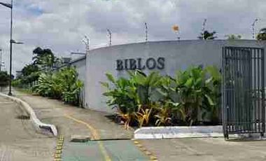 TERRENO MEDIANERO DE VENTA EN URB. BIBLOS