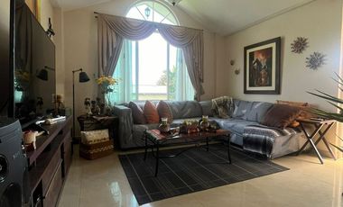 URB. TENIS CLUB CASA DE LUJO EN VENTA