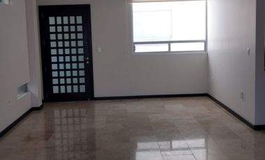 Departamento en RENTA Parque Vénetto, Lomas de Angelópolis II, en $17,000 con mantenimiento