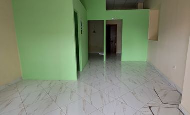 Alquiler Local Comercial en Centro de Guayaquil 35 m² con Baño y Divisiones