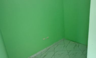 Alquiler Local Comercial en Centro de Guayaquil 35 m² con Baño y Divisiones