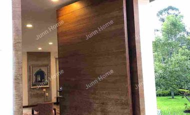 Casa de LUJO EN RENTA