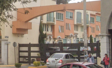 POR PRECIO Y UBICACION SE VA RAPIDO, REMATE BANCARIO, CASA EN AV SAN RAFAEL TLALNEPANTLA SOLO RECURSOS PROPIOS, NO INFONAVIT