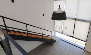 Vendo departamento de 2 niveles en colinas del bosque en privada con amenidades 3 recamaras 3 baños