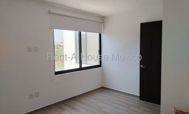 Vendo departamento de 2 niveles en colinas del bosque en privada con amenidades 3 recamaras 3 baños
